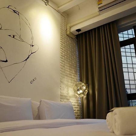 3 Howw Hostel At Sukhumvit 21 Bangkok Bagian luar foto