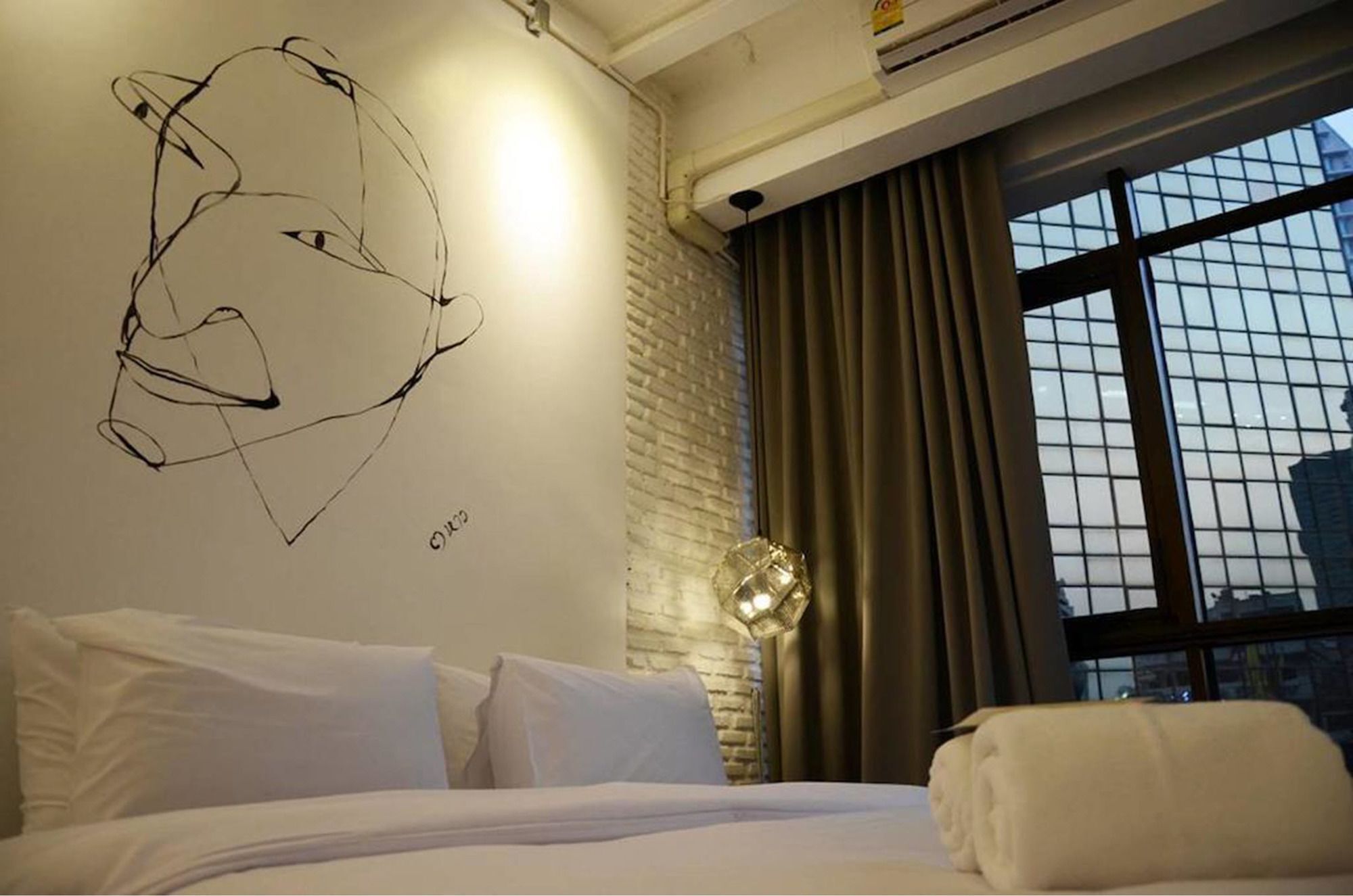 3 Howw Hostel At Sukhumvit 21 Bangkok Bagian luar foto