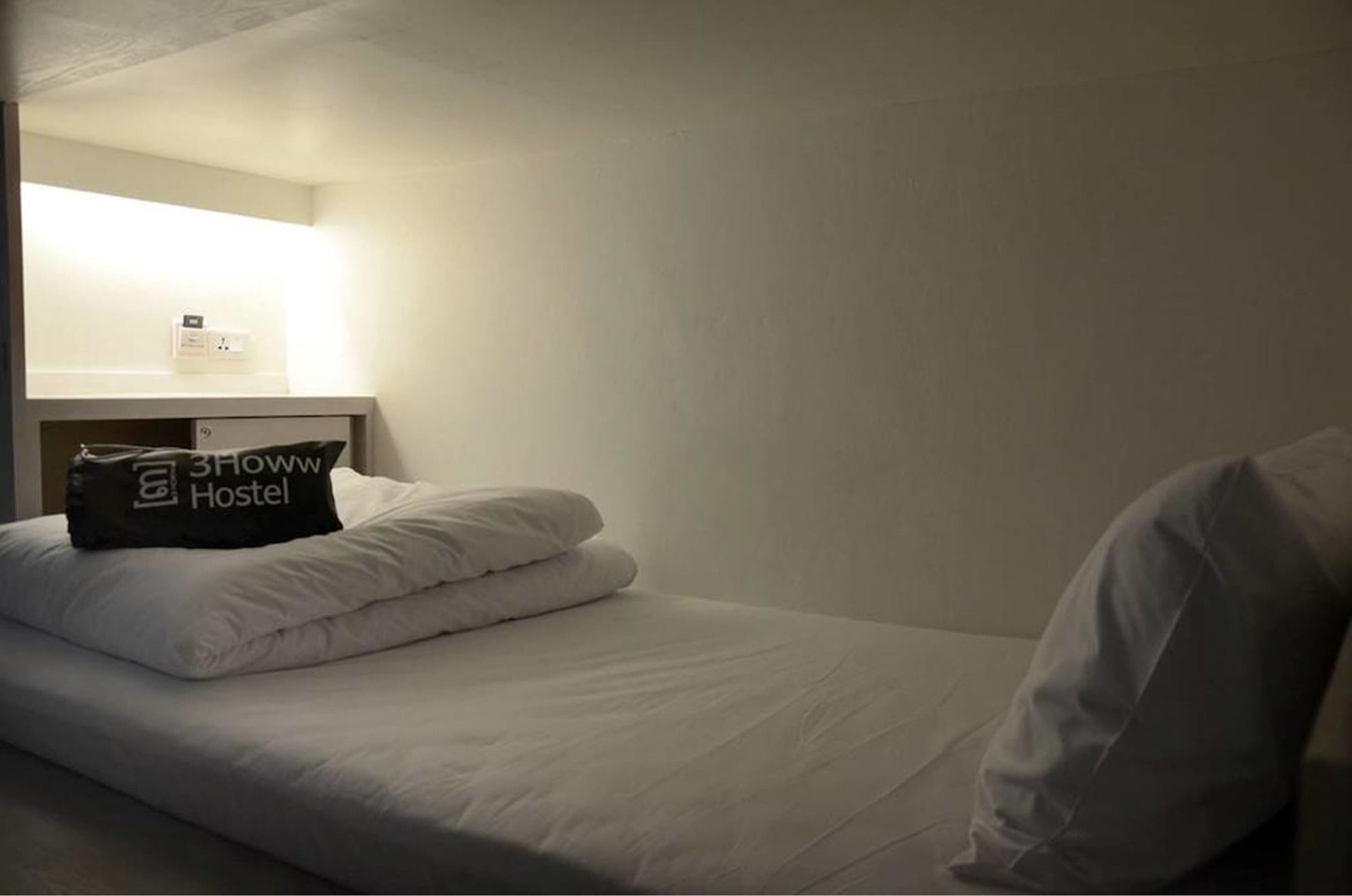 3 Howw Hostel At Sukhumvit 21 Bangkok Bagian luar foto