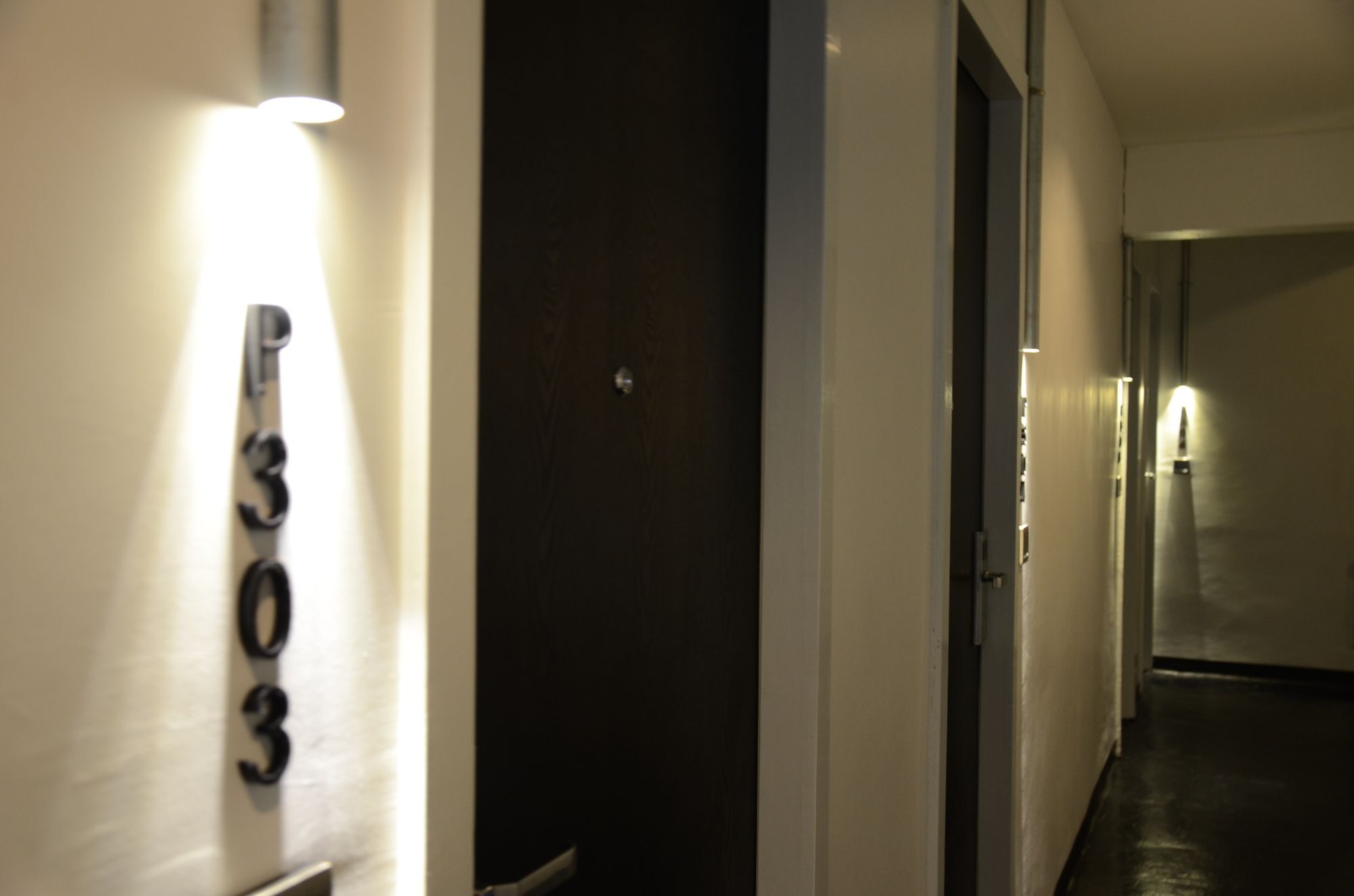 3 Howw Hostel At Sukhumvit 21 Bangkok Bagian luar foto