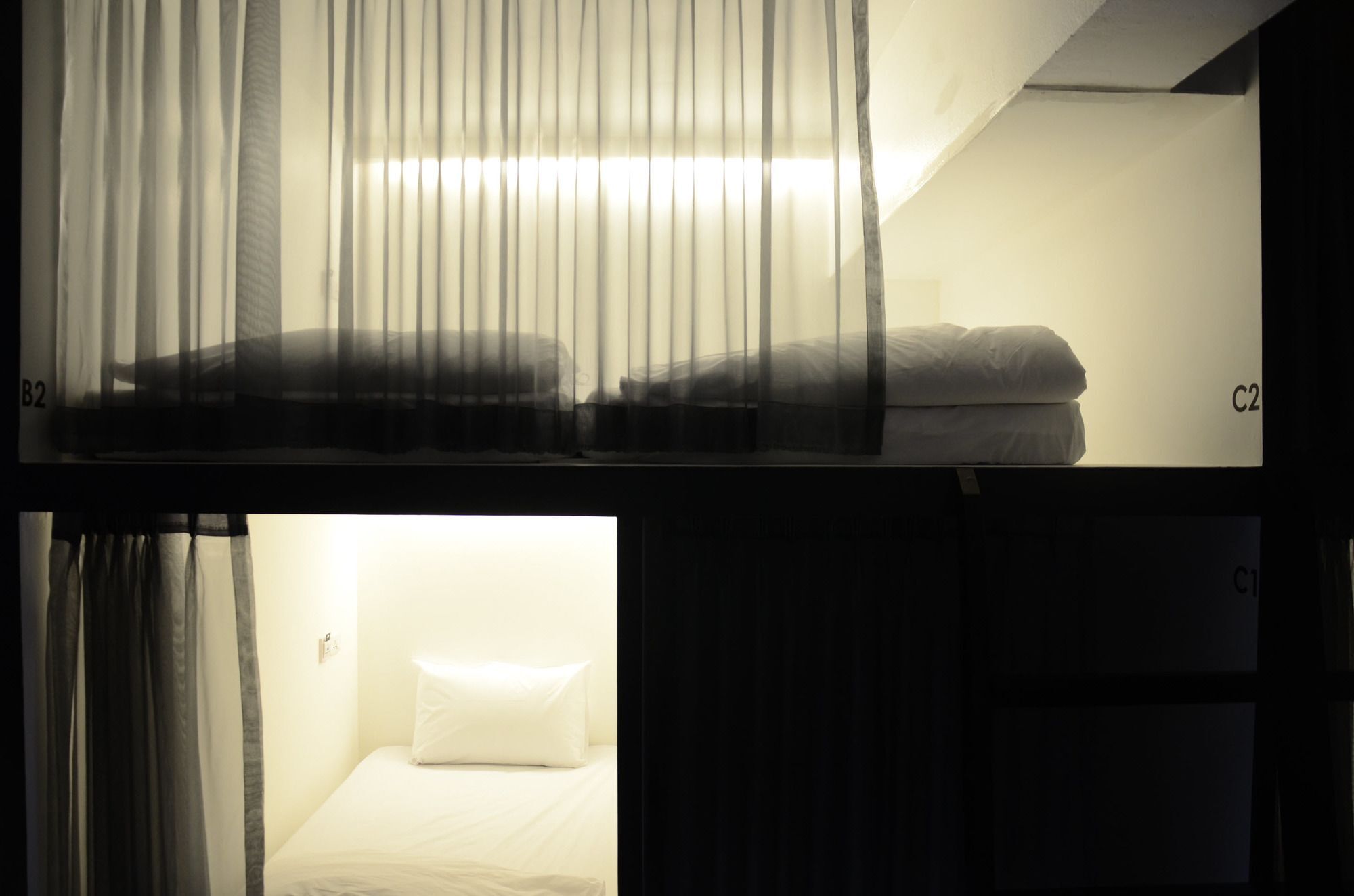 3 Howw Hostel At Sukhumvit 21 Bangkok Bagian luar foto