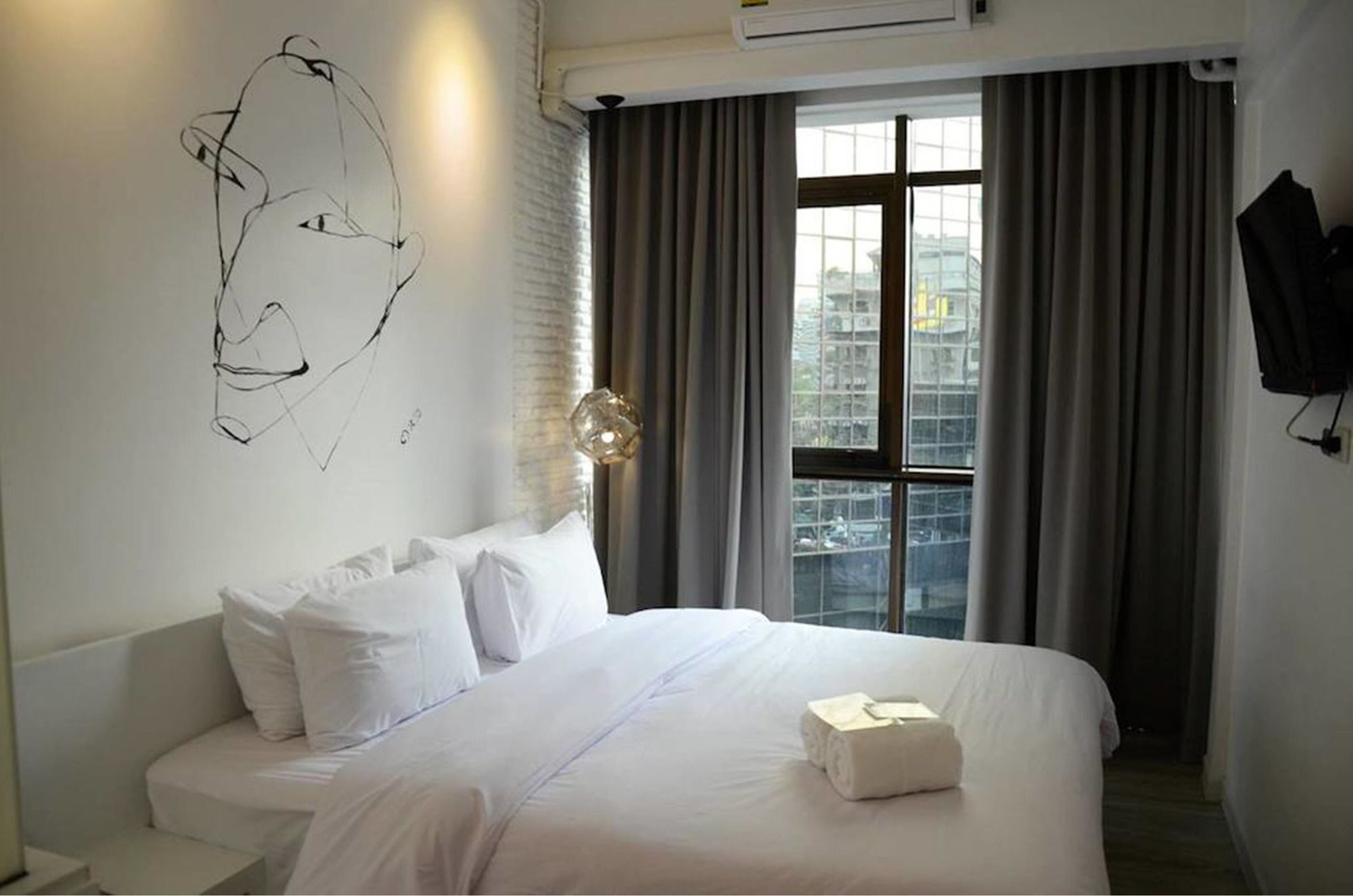 3 Howw Hostel At Sukhumvit 21 Bangkok Bagian luar foto